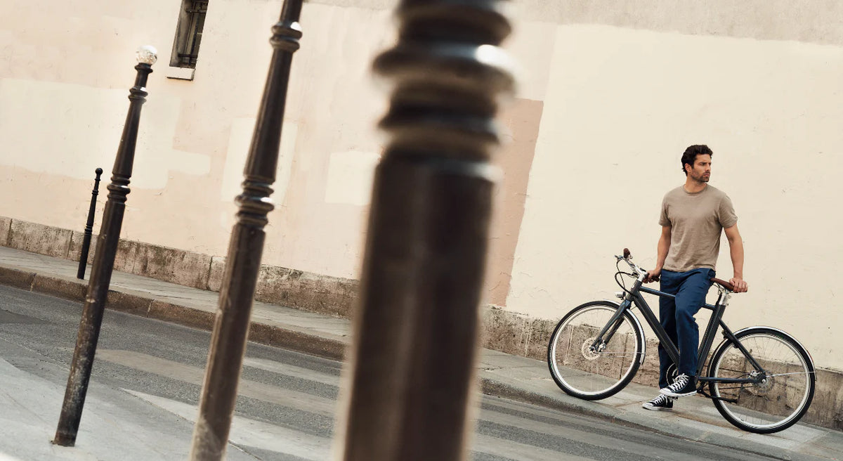 Photo lifestyle du modèle Legendre de la marque de vélos électriques Voltaire
